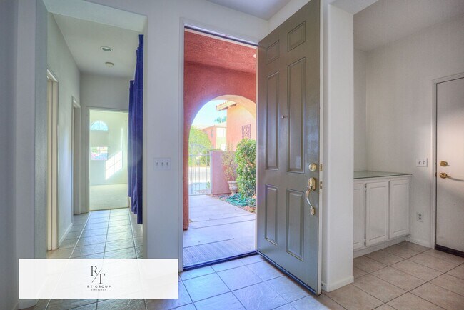 Building Photo - 3879 Bella Villagio Ave
