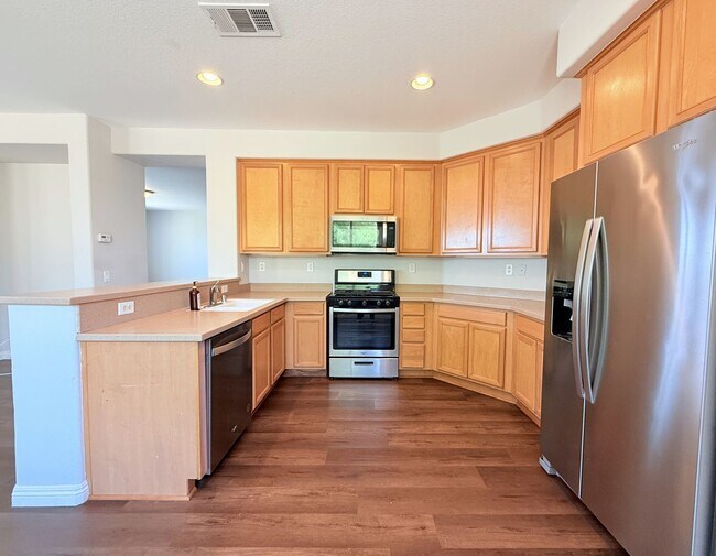 Building Photo - 80435 Atherstone Dr