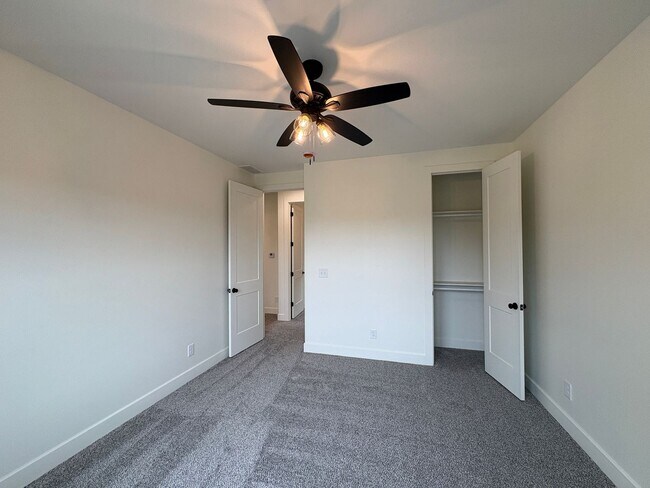 Building Photo - New Build- 3 bedroom, 2.5 bathroom home fo...