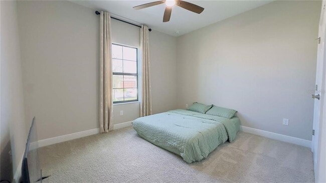 Building Photo - 12661 Oak Hill Way