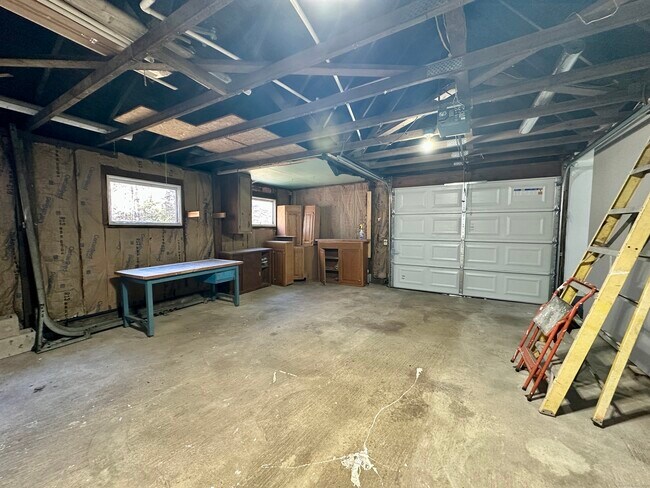 Building Photo - 248 Killingworth Turnpike