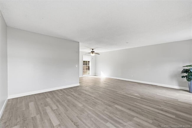 Building Photo - 2195 43rd Ave