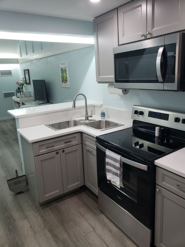 Building Photo - 115 Fairway Ave