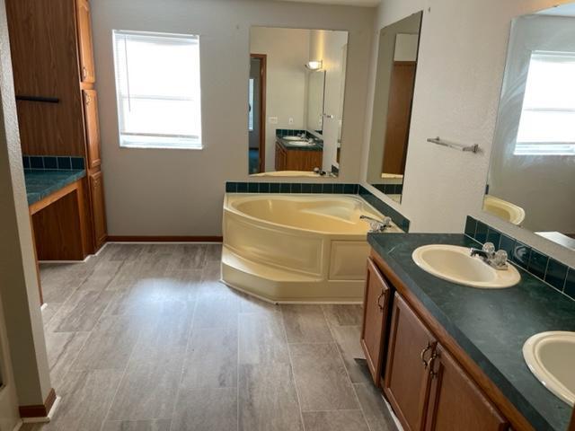 Building Photo - 190 Dan Sparrow Rd