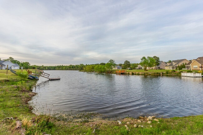 Building Photo - 301 Antioch Rd