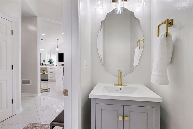 Building Photo - 241 Nacoochee Dr