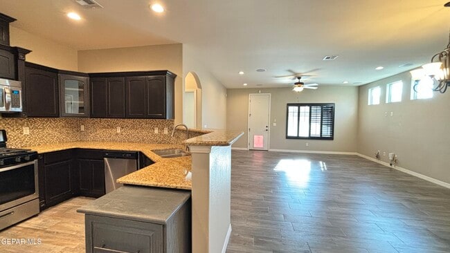 Building Photo - 2148 Honour Point Pl