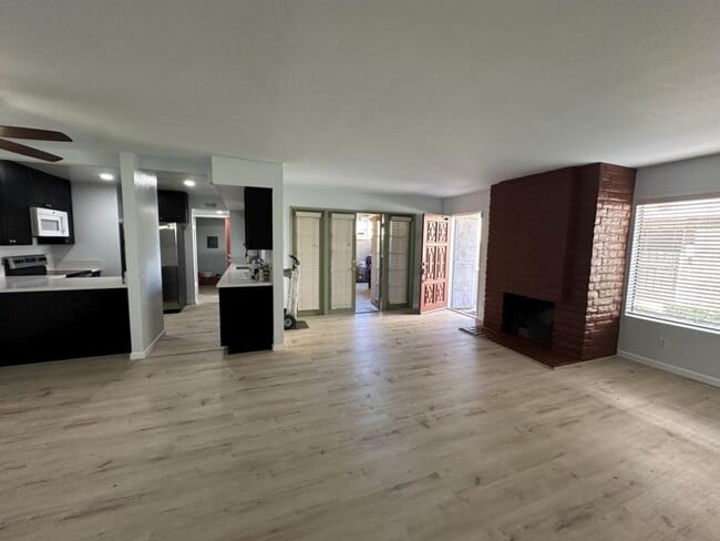 Building Photo - 17468 Fairlie Rd