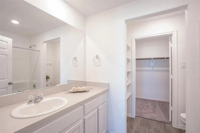 Building Photo - 26615 Lantana Cyn Dr
