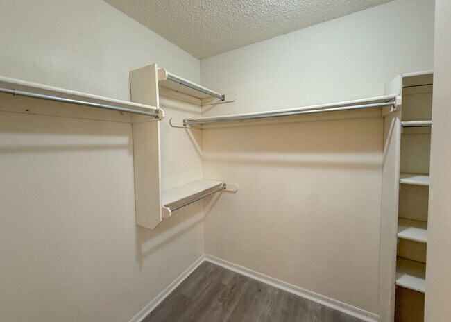 Building Photo - 1009 NW 168th St