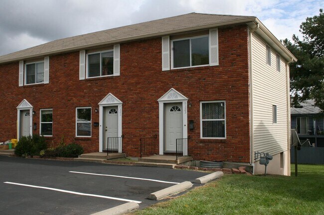 Primary Photo - 9317 Nieman Rd