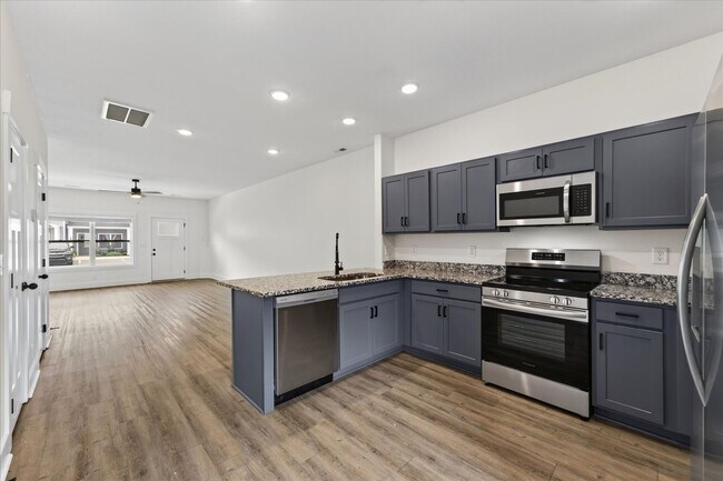 Building Photo - 309 Front Rdg Cir