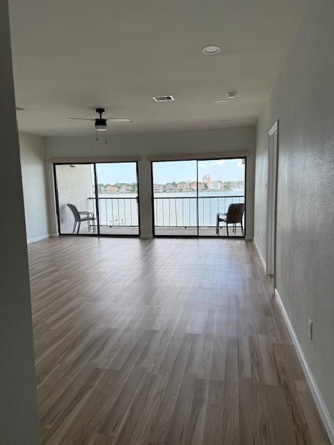 Building Photo - 401 Lakeside Ln