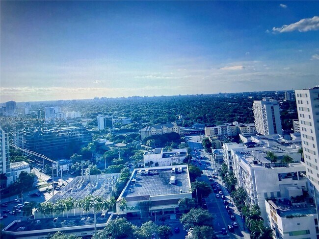 Building Photo - 60 SW 13th St