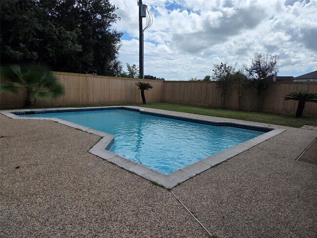 Building Photo - 14959 Havenridge Dr