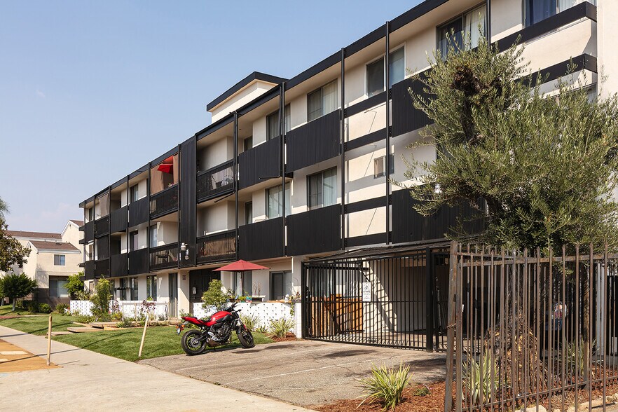 Gramercy Place 1500 S Gramercy Pl Los Angeles CA 90019 Apartment Finder