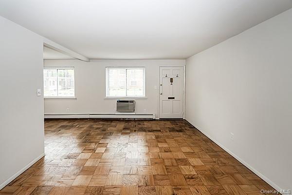 Building Photo - 178 Jervis Ave