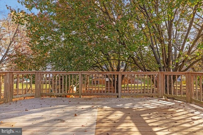 Building Photo - 18688 Potomac Station Dr