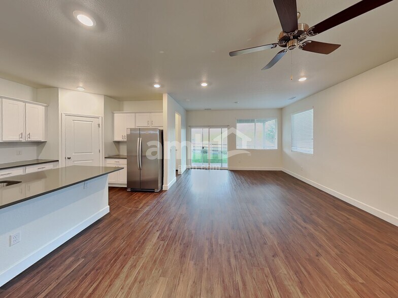 Building Photo - 8254 Joyce St