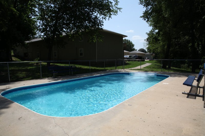 Plaza.View.Apartments.Private.Pool.2 - 3514 Wilson Ave