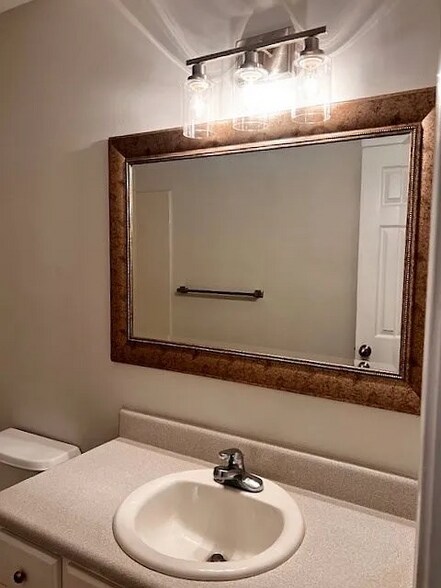 Building Photo - 311 Melrose Ln