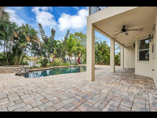 Building Photo - 3043 Hartridge Terrace