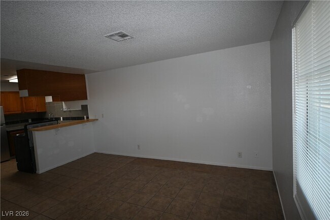 Building Photo - 2334 N Lamb Blvd