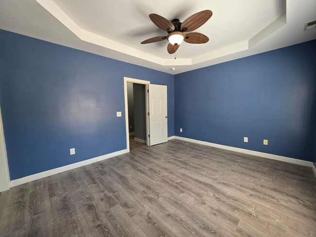 Building Photo - Country Comfort in Ryans Run