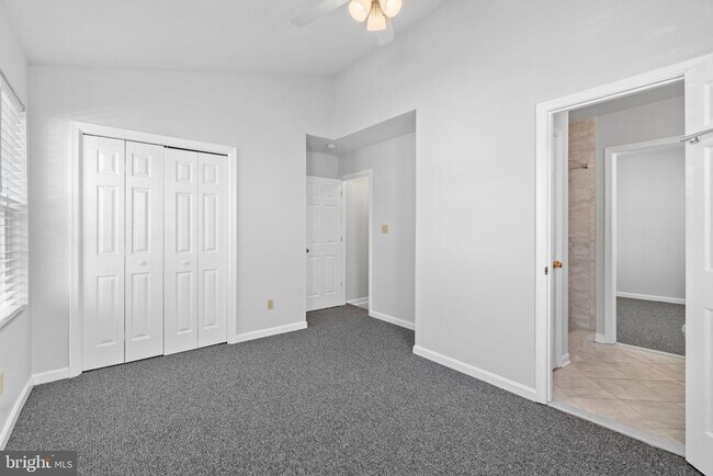 Building Photo - 516 Second St