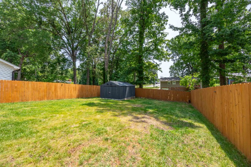 Building Photo - 110 Forestdale Dr