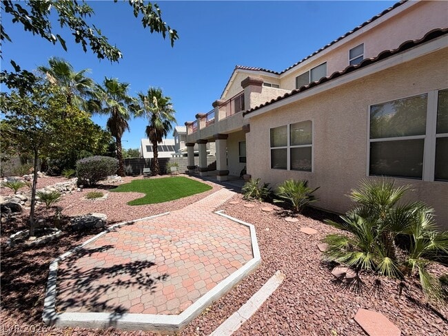 Building Photo - 2381 Goldfire Cir