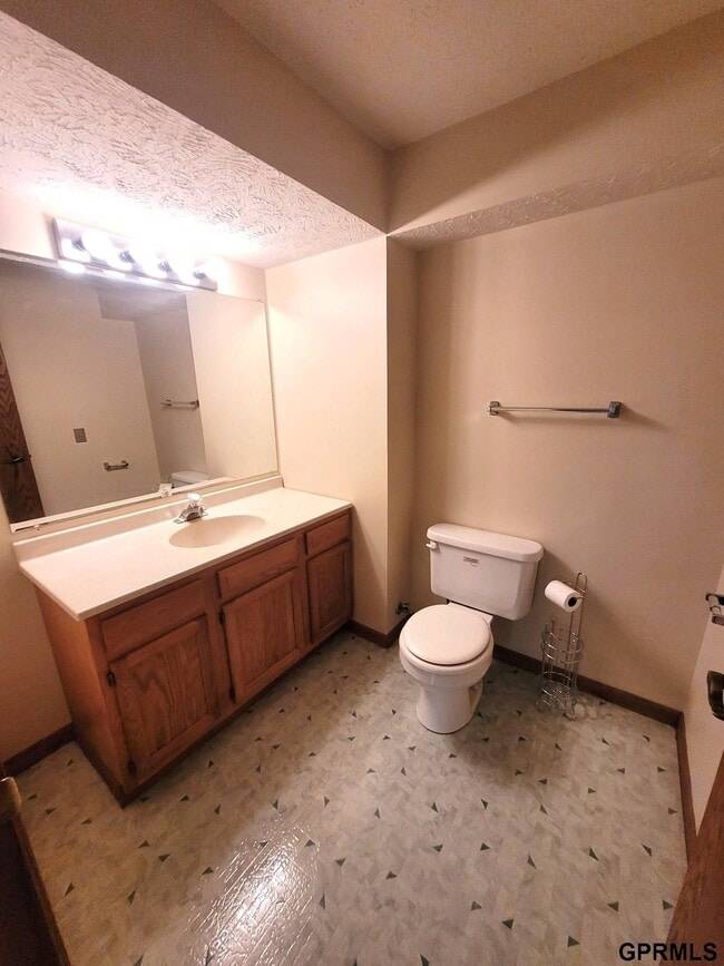 Building Photo - 303 Pierce St