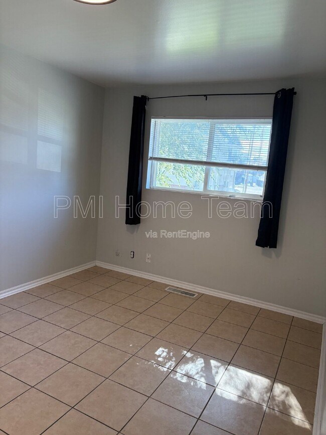 Building Photo - 3476 Brinker Ave