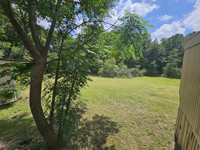 Building Photo - 539 Tindal Rd