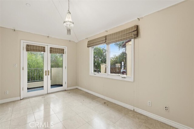 Building Photo - 233 S Irena Ave