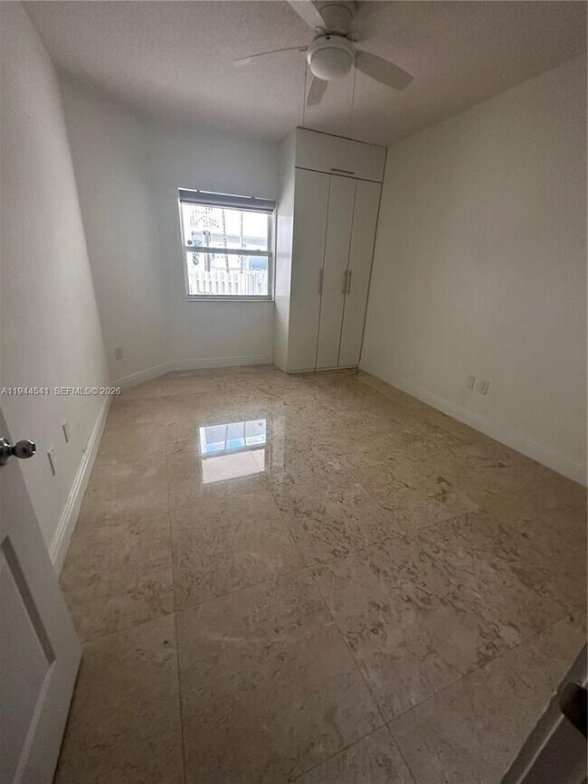 Building Photo - 10730 NW 66th St