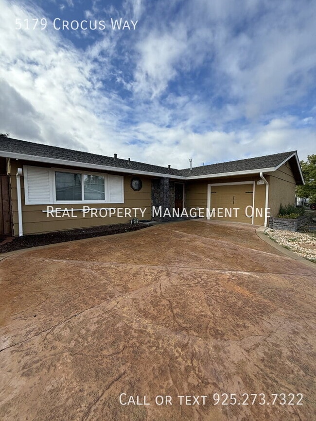 Building Photo - 5179 Crocus Way