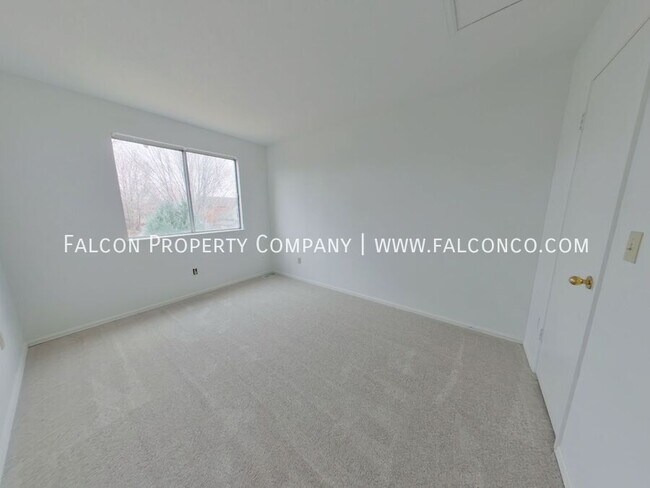 Building Photo - 4059 Breaking Dawn St