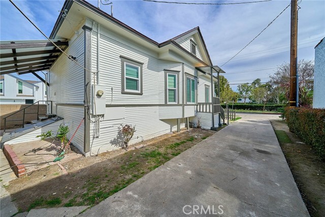 Building Photo - 844 N Van Ness Ave