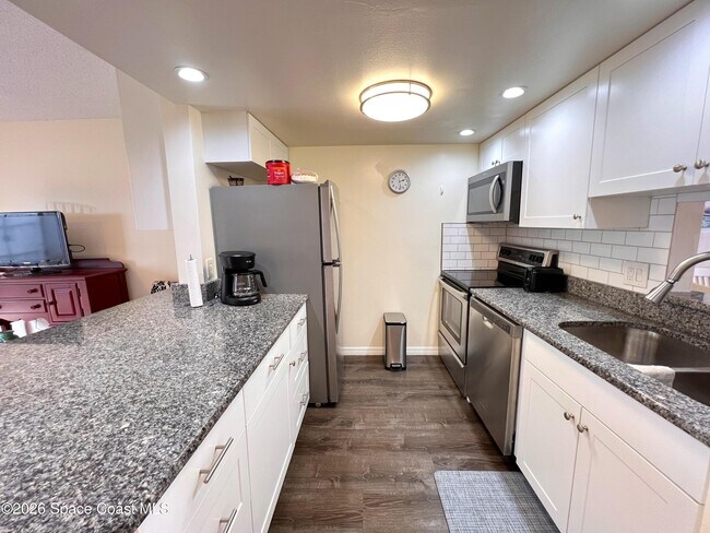 Building Photo - 513 Seaport Blvd