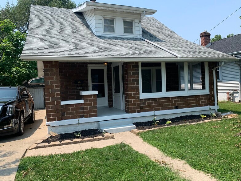 Front of home - 1845 King Ave