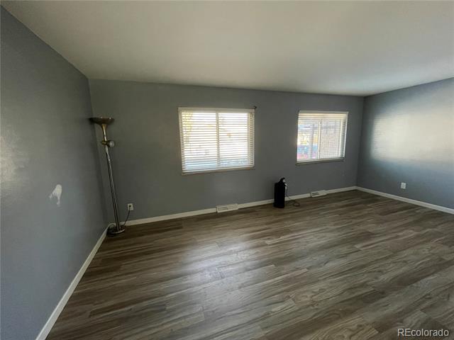 Building Photo - 2833 S Depew St