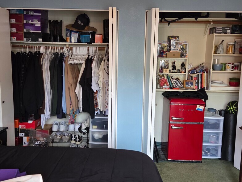 Kitchen storage & Clothes storage - 1945 La Jolla Ct