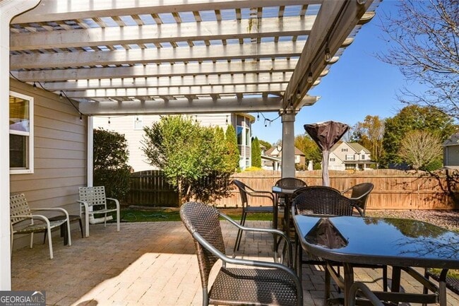 Building Photo - 100 Northbrooke Trace