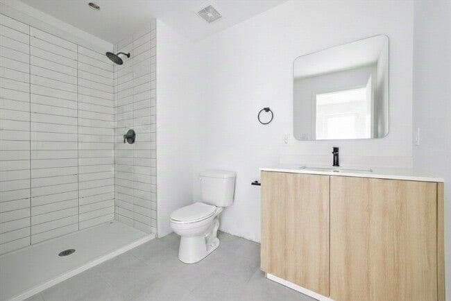 Building Photo - 1035 Commonwealth Ave