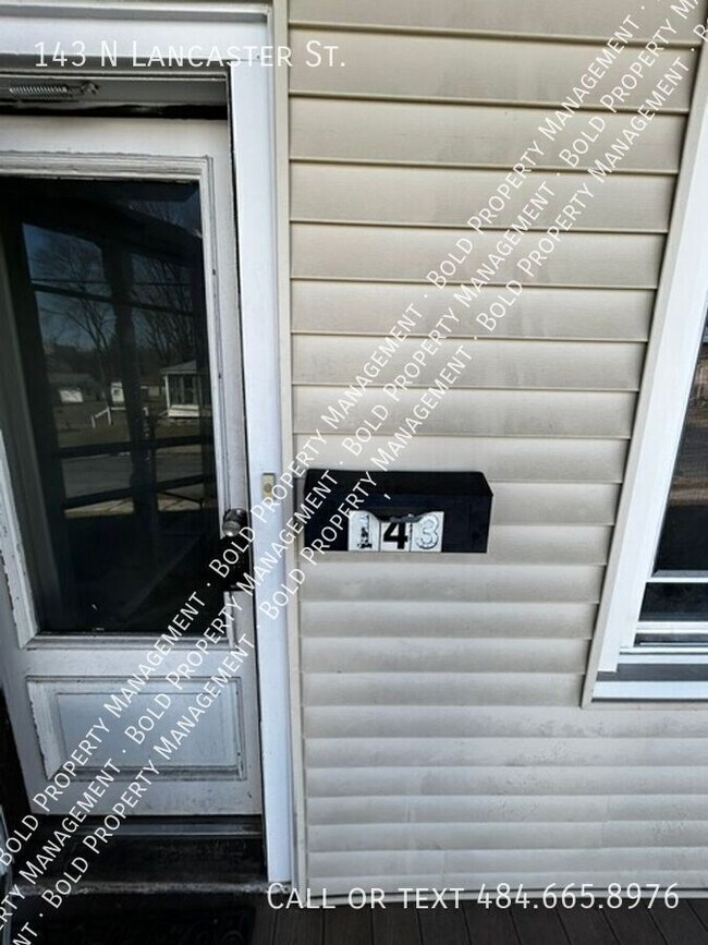 Building Photo - 143 N Lancaster St