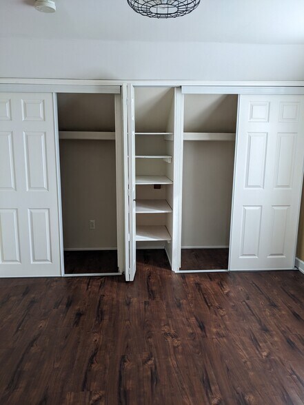 Larger bedroom closet - 859 Irvin St