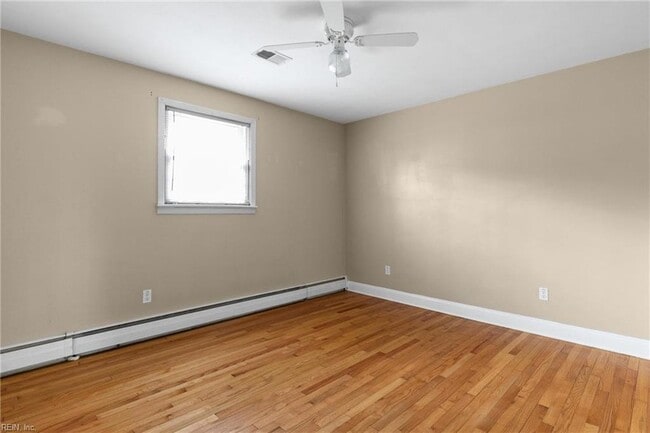 Building Photo - 5712 Oak Terrace Dr