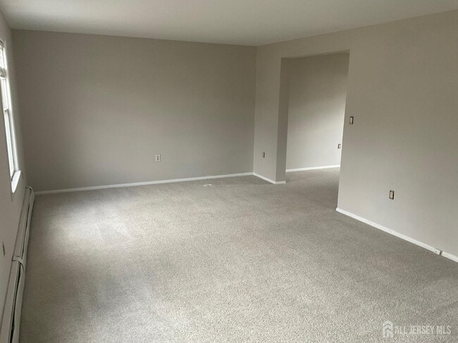 Building Photo - 939 Englishtown Rd