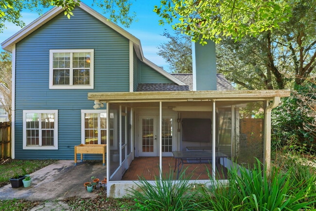 Building Photo - 2801 Donaldson Dr